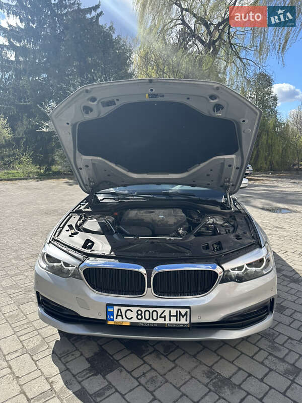 Седан BMW 5 Series 2017 в Луцке