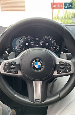 Седан BMW 5 Series 2017 в Ровно