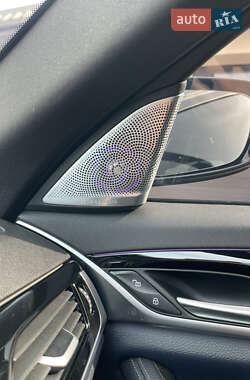 Седан BMW 5 Series 2017 в Ровно