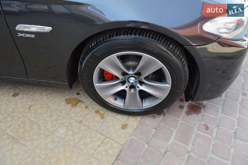 Седан BMW 5 Series 2011 в Львове