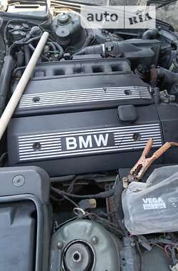 Седан BMW 5 Series 1989 в Апостолово