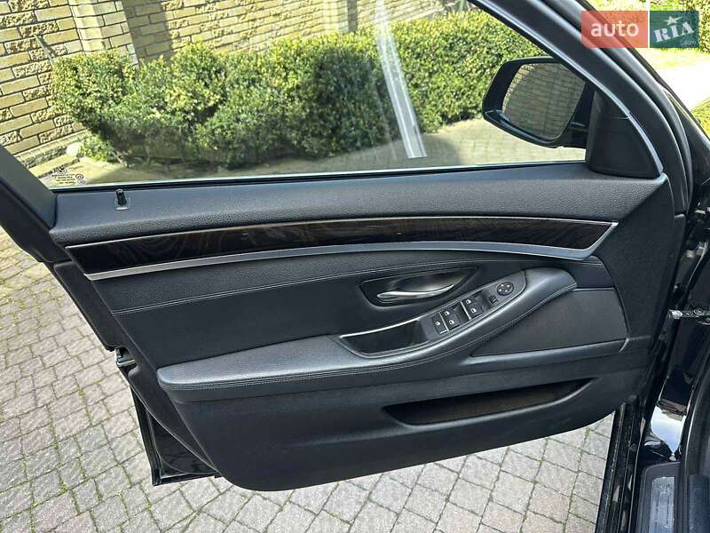Седан BMW 5 Series 2013 в Луцке