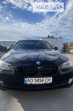 Седан BMW 5 Series 2012 в Мукачево