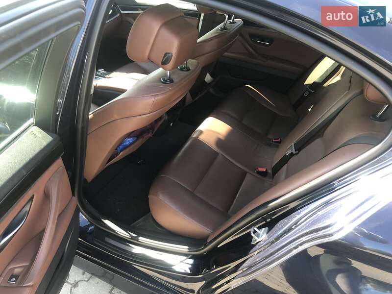 Седан BMW 5 Series 2013 в Дніпрі