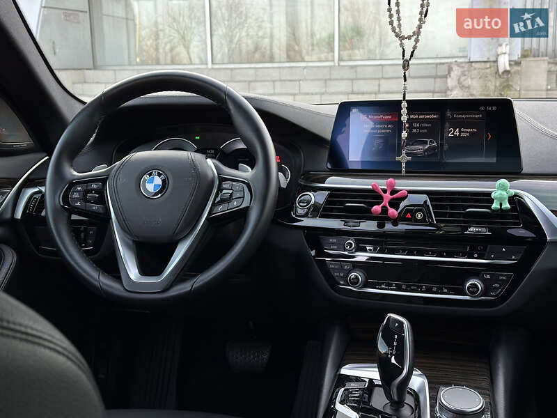 Седан BMW 5 Series 2019 в Запорожье