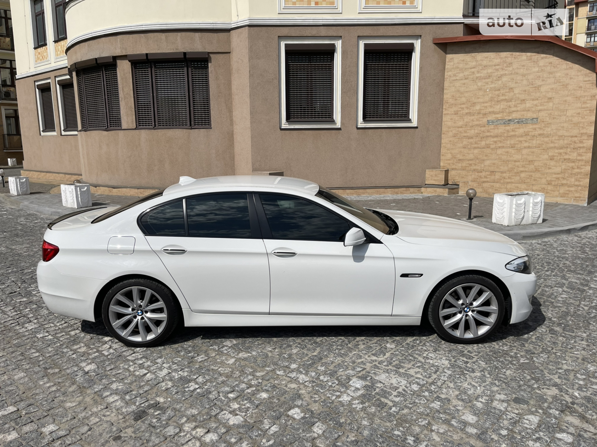 2012 BMW 5er - мініатюра 3