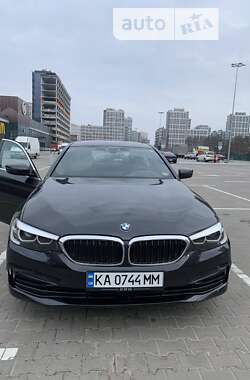 Седан BMW 5 Series 2019 в Киеве