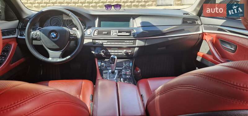 Седан BMW 5 Series 2016 в Тячеві
