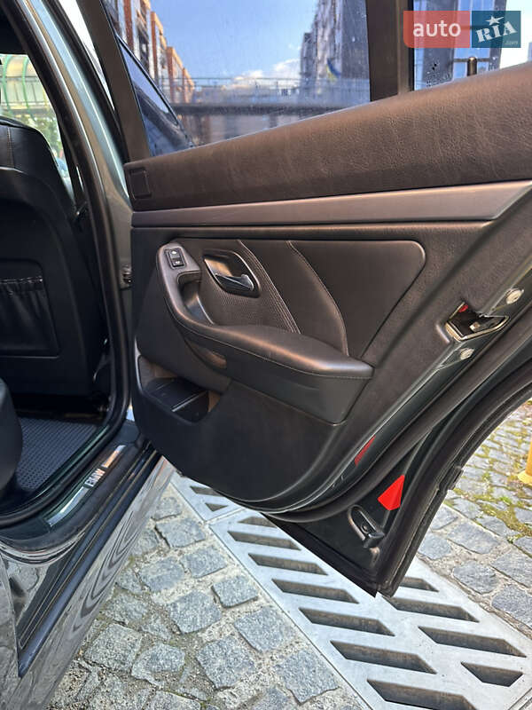 Універсал BMW 5 Series 2003 в Чернівцях