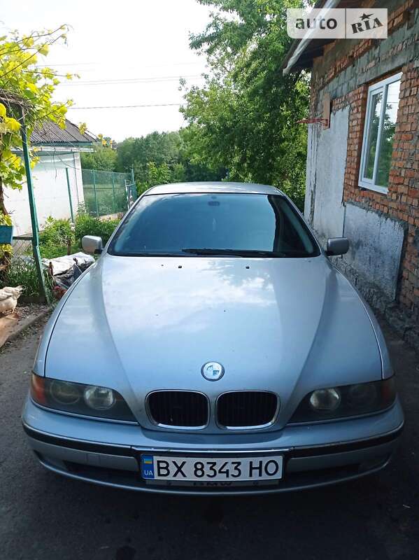 Седан BMW 5 Series 1999 в Староконстантинове