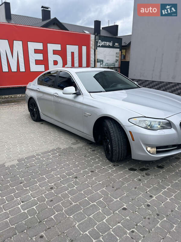 Седан BMW 5 Series 2012 в Тернополі