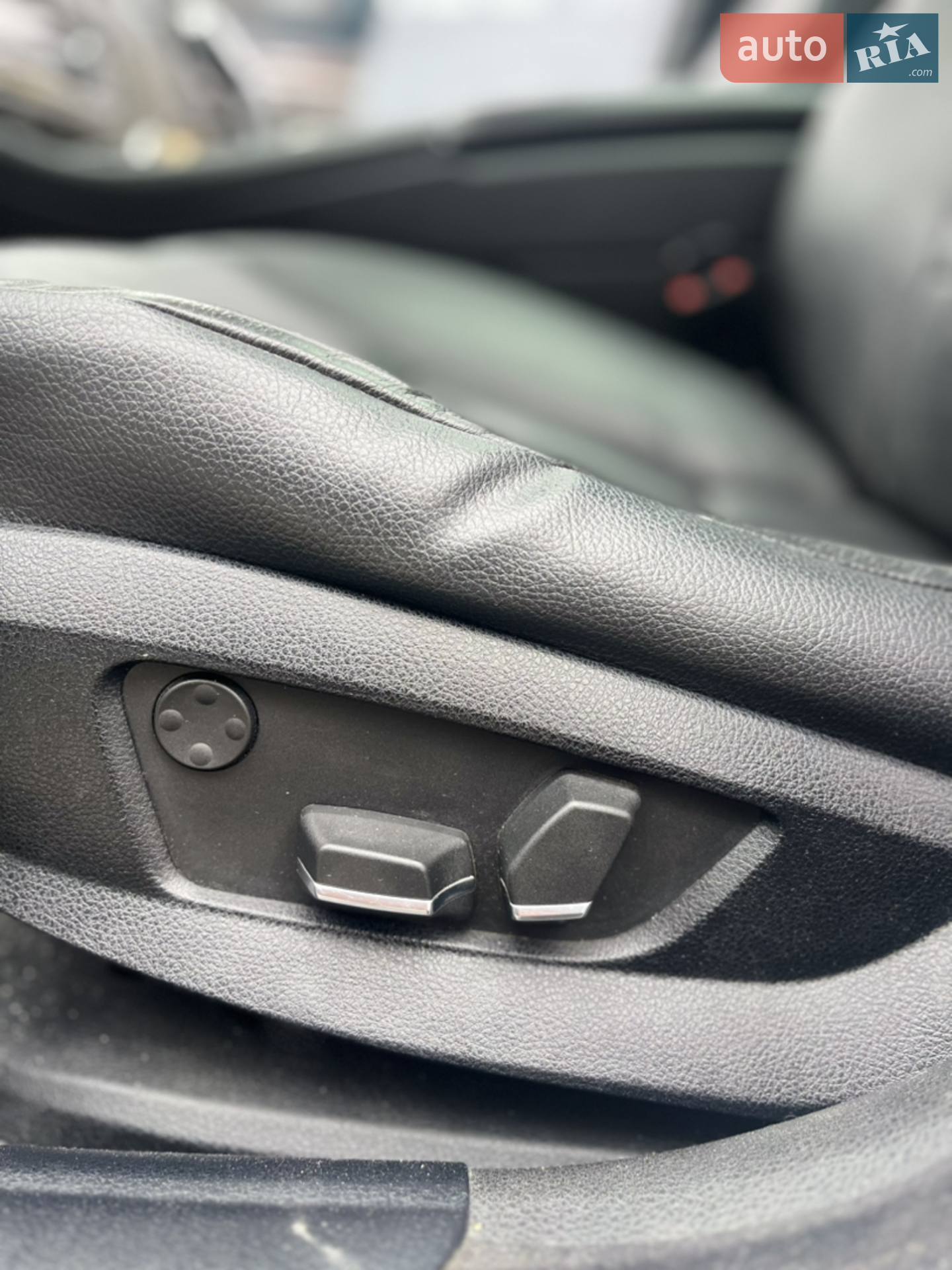2012 BMW 5er - мініатюра 18