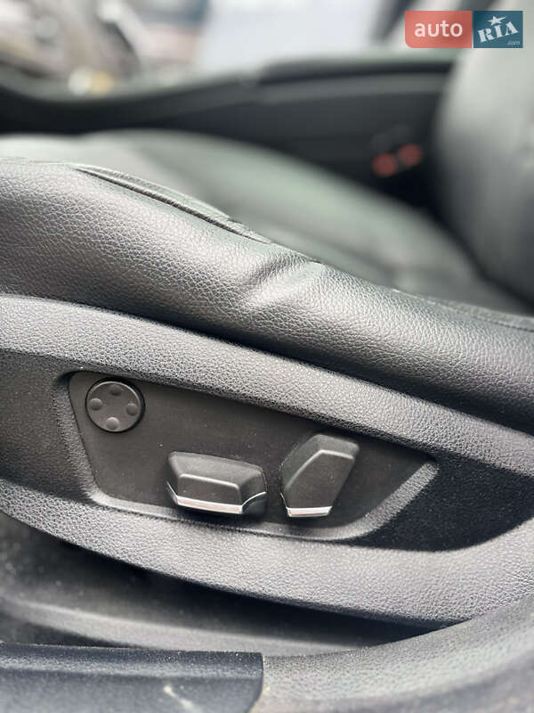 Седан BMW 5 Series 2012 в Тернополі