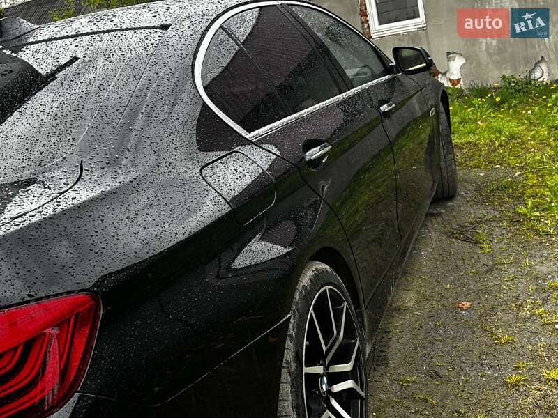 Седан BMW 5 Series 2013 в Хмельницком