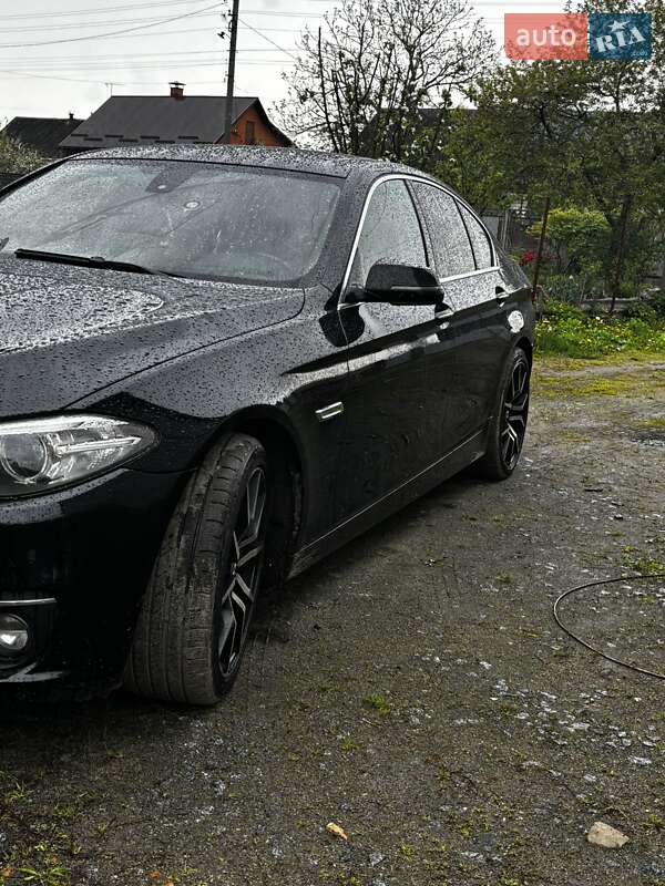 Седан BMW 5 Series 2013 в Хмельницком