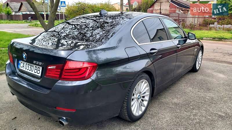 Седан BMW 5 Series 2012 в Черкасах