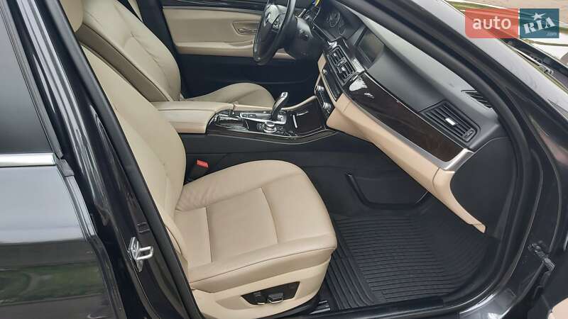 Седан BMW 5 Series 2012 в Черкасах
