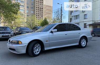 Седан BMW 5 Series 2001 в Миколаєві