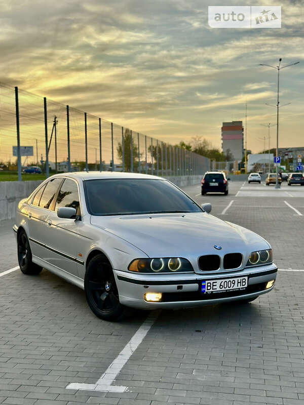 Седан BMW 5 Series 1999 в Первомайске
