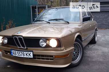 Седан BMW 5 Series 1980 в Вінниці