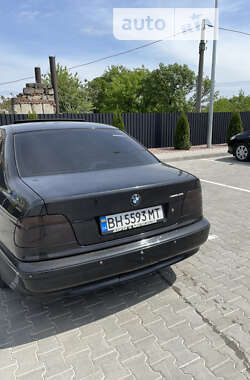 Седан BMW 5 Series 2001 в Одессе