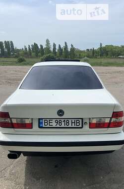 Седан BMW 5 Series 1989 в Николаеве