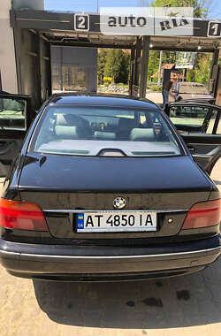 Седан BMW 5 Series 2000 в Яремче