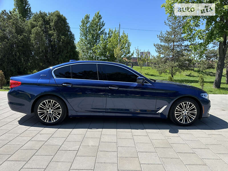 Седан BMW 5 Series 2018 в Виннице