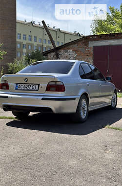 Седан BMW 5 Series 2002 в Владимир-Волынском