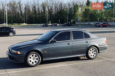 Седан BMW 5 Series 2001 в Киеве