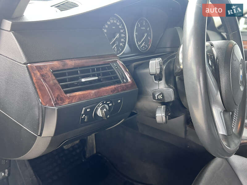 Седан BMW 5 Series 2008 в Тячеве