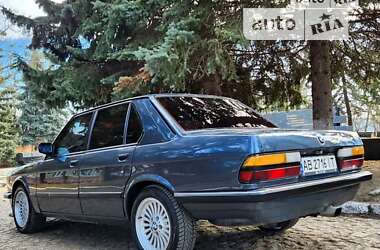 Седан BMW 5 Series 1985 в Виннице