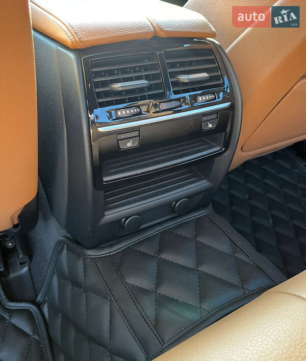 Седан BMW 5 Series 2017 в Черкасах