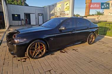 Седан BMW 5 Series 2012 в Вознесенске