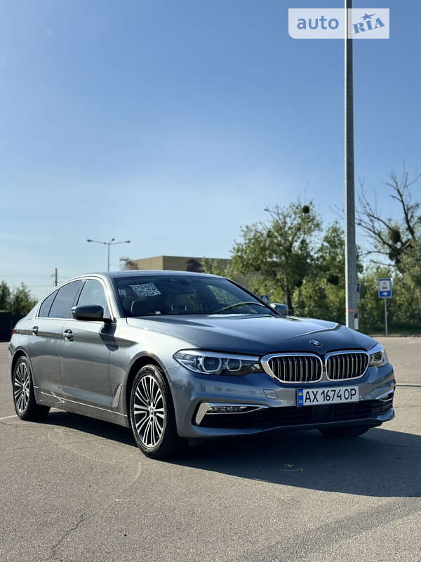 Седан BMW 5 Series 2017 в Киеве