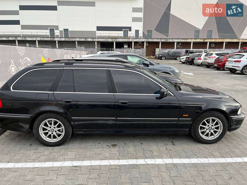 Универсал BMW 5 Series 2000 в Надворной