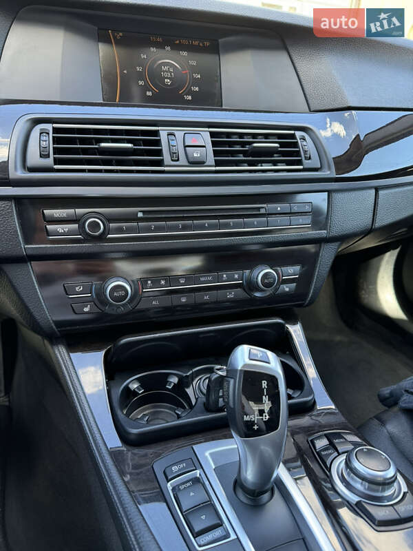 Седан BMW 5 Series 2013 в Запоріжжі