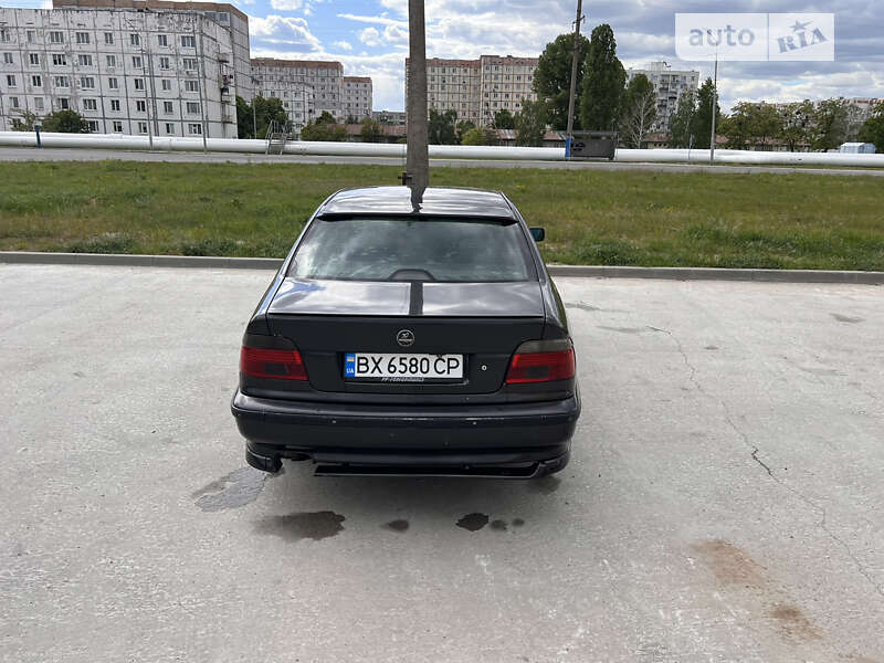 Седан BMW 5 Series 1997 в Нетешине