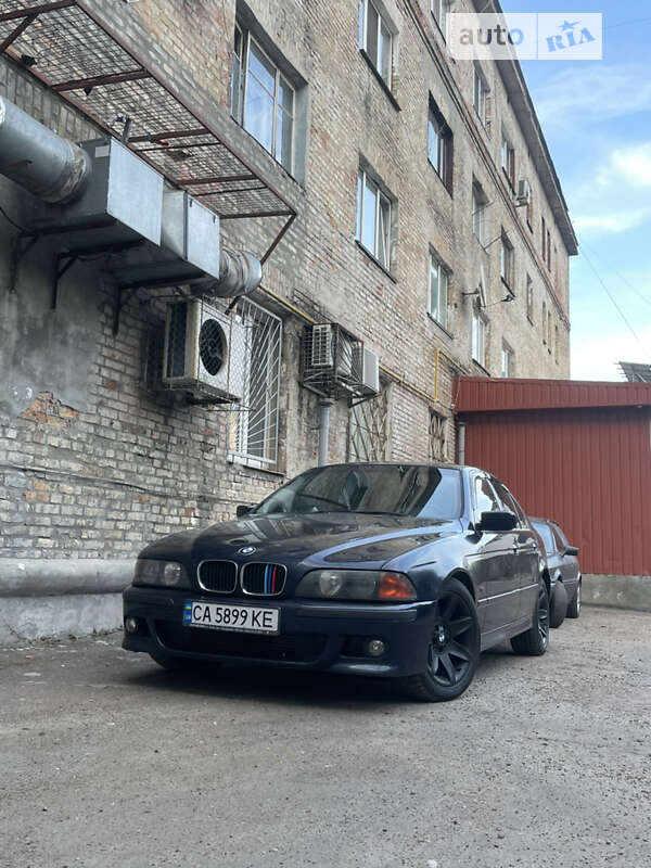 Седан BMW 5 Series 1999 в Черкасах