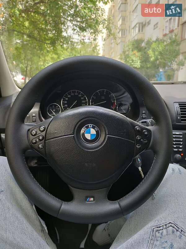 Седан BMW 5 Series 2003 в Черновцах
