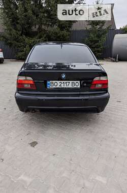 Седан BMW 5 Series 2003 в Кременце