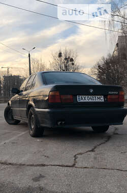 Седан BMW 5 Series 1989 в Харкові