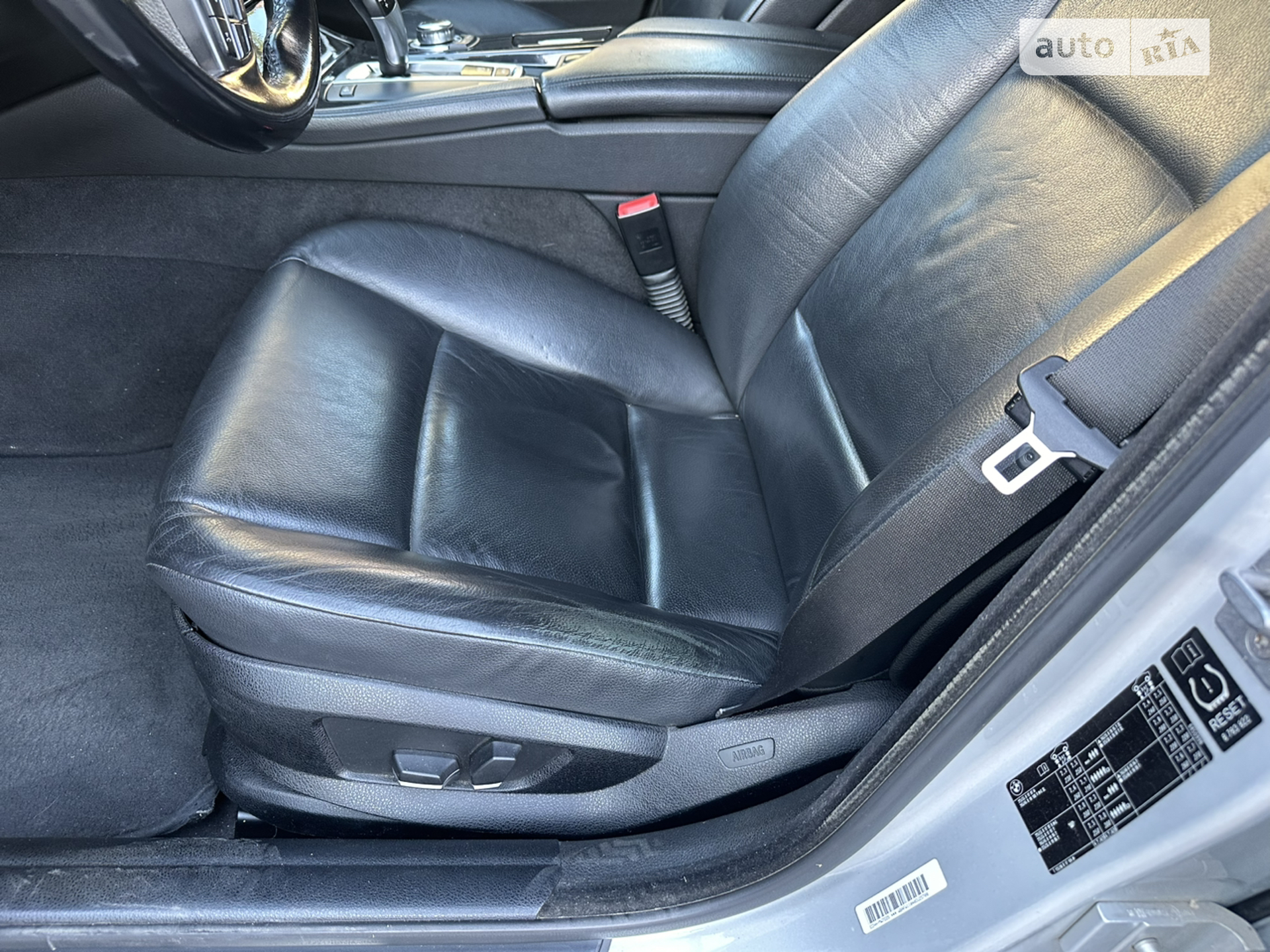 2011 BMW 5er - мініатюра 8