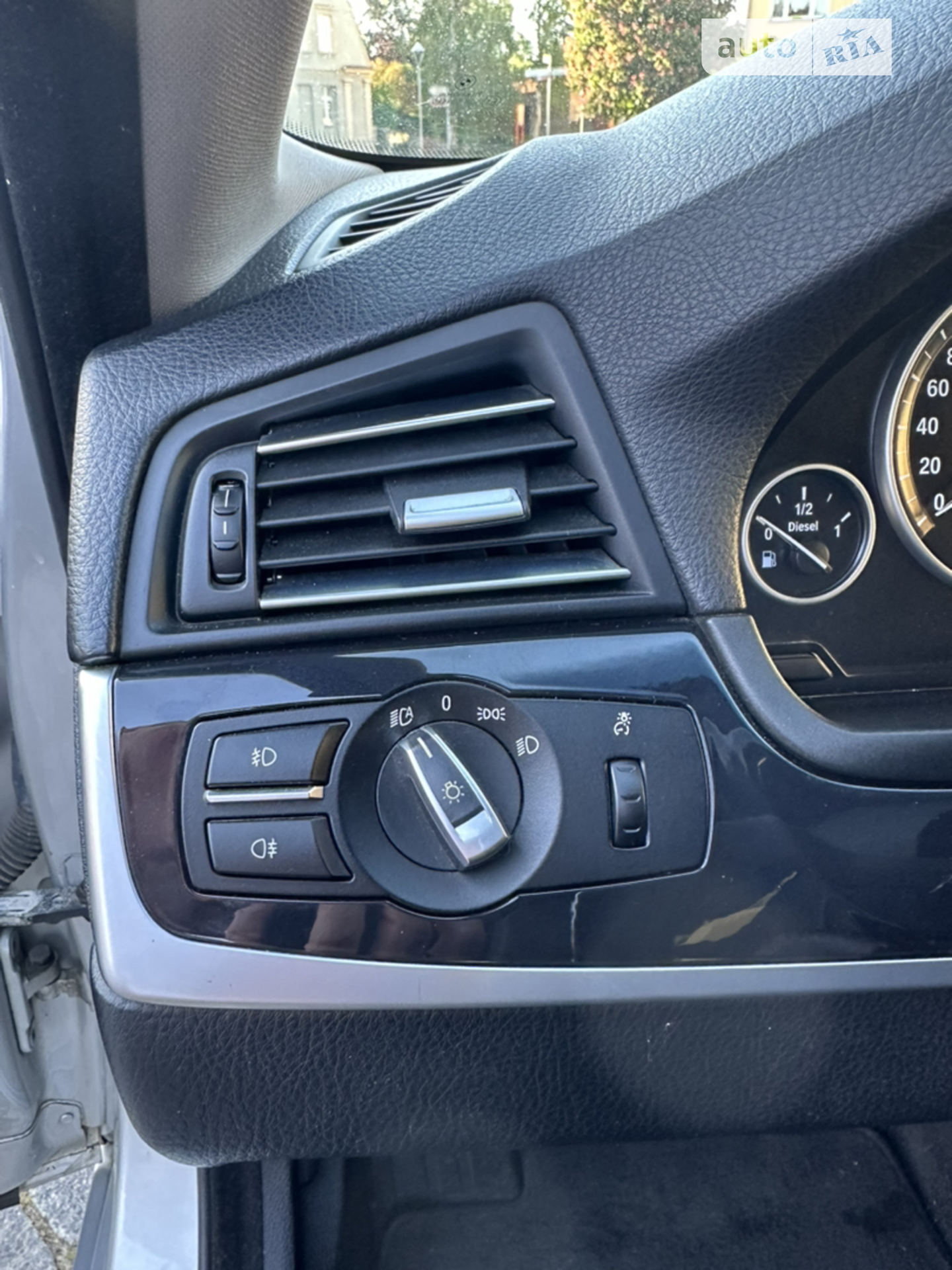 2011 BMW 5er - мініатюра 12