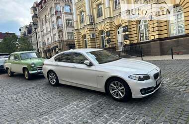 Седан BMW 5 Series 2016 в Киеве