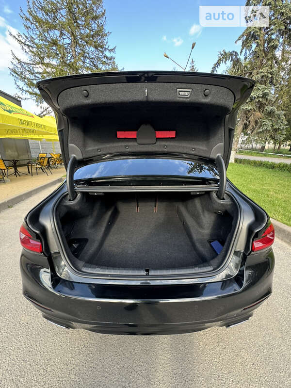 Седан BMW 5 Series 2018 в Виннице