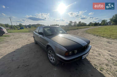 Седан BMW 5 Series 1988 в Монастирищеві