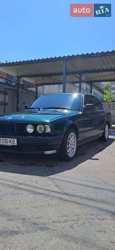 Седан BMW 5 Series 1991 в Черкасах
