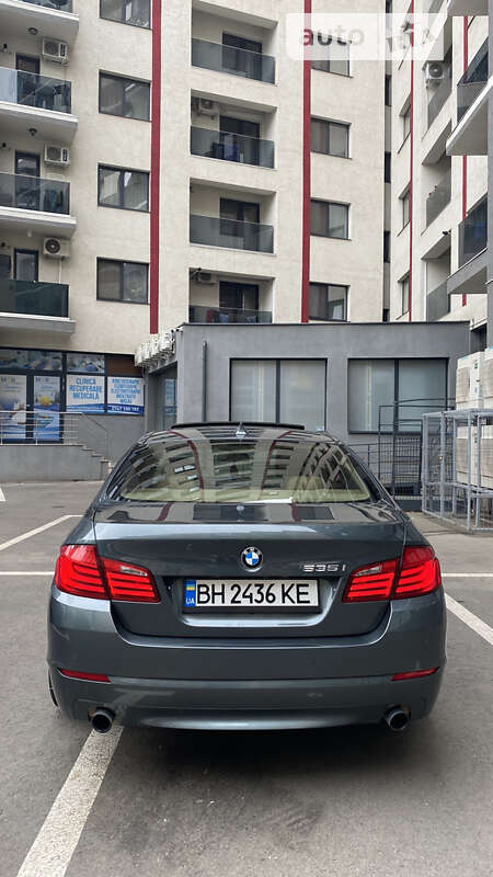 Седан BMW 5 Series 2011 в Одессе