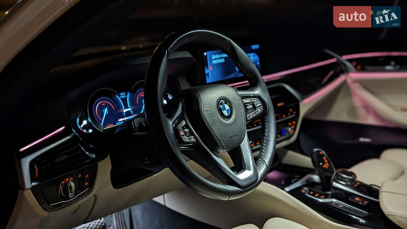 Седан BMW 5 Series 2019 в Киеве